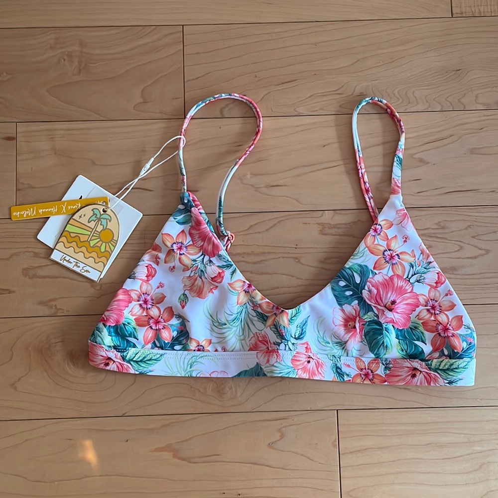 Kulani Kinis Minimal Tropicana top size small